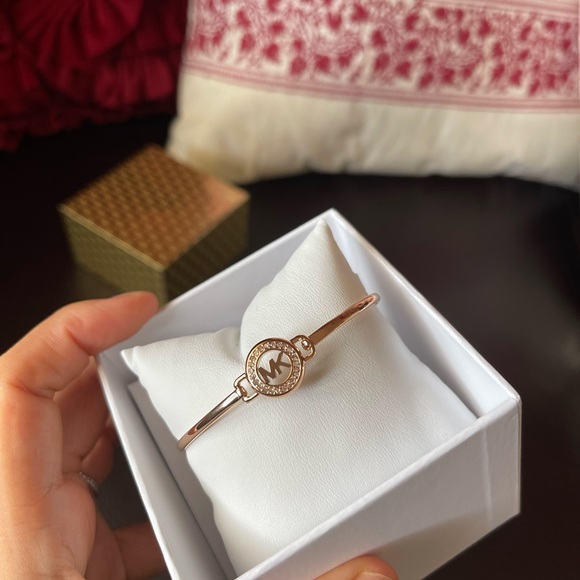 MICHAEL KORS Pave MK Logo Rose Gold Tone Bangle Bracelet MKJ6521792 - Picture 6 of 6